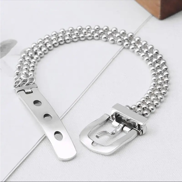 Silver dot chain layered bracelet - Picture 4 of 5